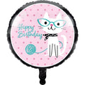 Bomba Gatos Foil con diseño de gato blanco con gafas y bufanda sobre fondo rosado con puntos. Ideal para decoración de fiestas de cumpleaños.
