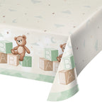 Mantel Oso Teddy para baby shower, diseño exclusivo con bloques de letras y osito en tonos pastel. Papel ecológico, tamaño 137x259cm.