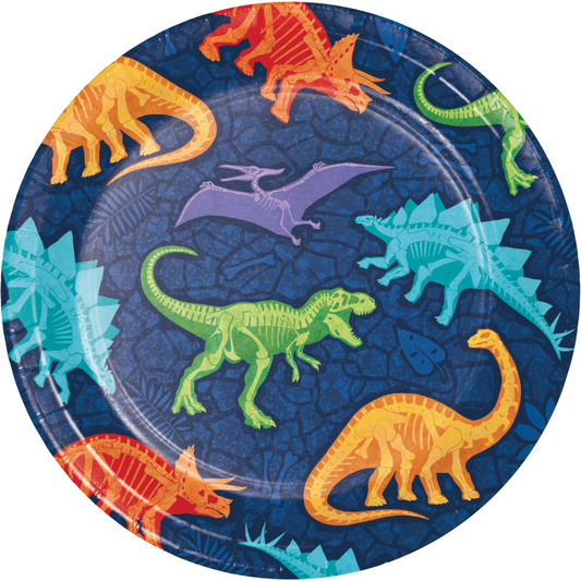 Plato decorativo con múltiples dinosaurios en colores brillantes sobre fondo azul, ideal para fiestas temáticas.