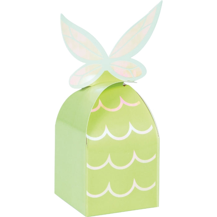 Caja sorpresa fiesta diseño mariposa en cartón iridiscente color verde pastel. Perfecta para eventos temáticos y detalles personalizados.